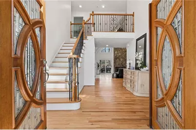 2270 Roxburgh Drive, Roswell, GA 30076 - Photo 2