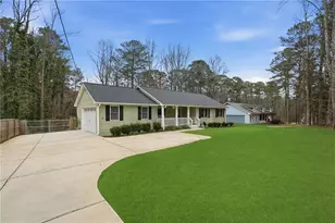 1066 Oak Rd SW, Lilburn, GA 30047 - Photo 6