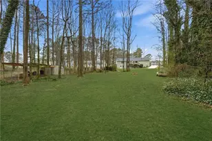 1066 Oak Rd SW, Lilburn, GA 30047 - Photo 38