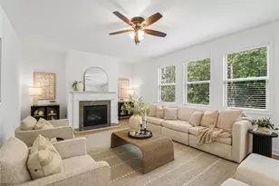 325 Cranbrooke Cir, Suwanee, GA 30024 - Photo 2
