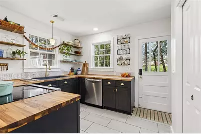 257 Vance Circle NE, Marietta, GA 30060 - Photo 16