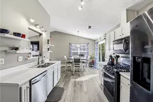 2523 Barndale Dr, Lawrenceville, GA 30044 - Photo 14