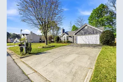 2523 Barndale Drive, Lawrenceville, GA 30044 - Photo 2