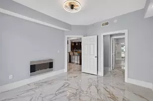 1075 Peachtree Walk NE, Atlanta, GA 30309 - Photo 16