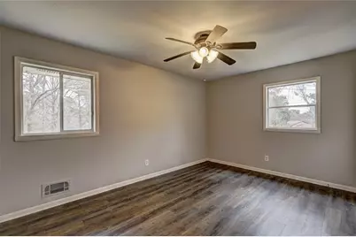 70 Jonathan Road, Riverdale, GA 30274 - Photo 4