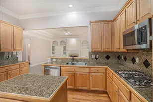 5003 Village Terrace Dr, Atlanta, GA 30338 - Photo 12