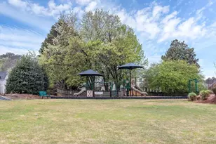 100 Penwick Dr, Roswell, GA 30075 - Photo 38