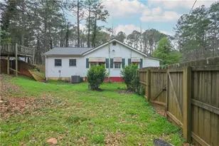 1105 Lakeshore Dr, Jonesboro, GA 30236 - Photo 8