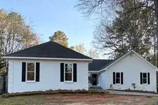 2518 W McIntosh Rd, Griffin, GA 30223 - Photo 1