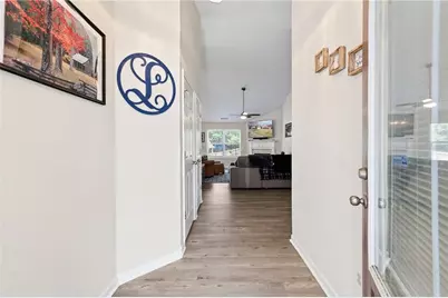 1372 Summer Hill Court, Sugar Hill, GA 30518 - Photo 4