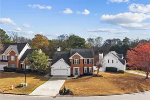 11395 Brookhollow Trail, Alpharetta, GA 30022 - Photo 2