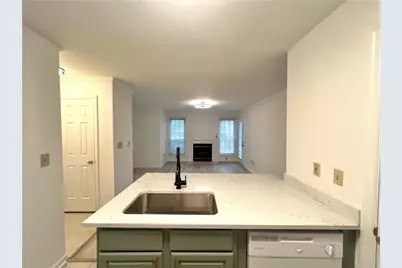 125 Granville Court, Atlanta, GA 30328 - Photo 4