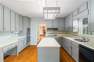 300 Millbrook Farm Ct, Marietta, GA 30068 - Photo 24