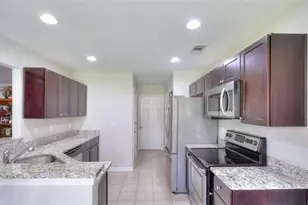 39 Gray Field Ct, Jefferson, GA 30549 - Photo 2