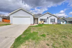 39 Gray Field Ct, Jefferson, GA 30549 - Photo 1