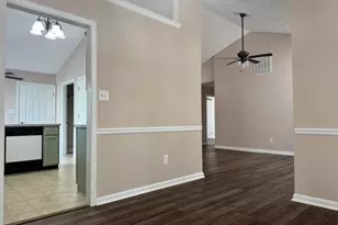 2925 Camelot Woods Dr, Lawrenceville, GA 30044 - Photo 8