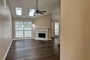 2925 Camelot Woods Dr, Lawrenceville, GA 30044 - Photo 2