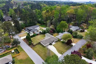 2489 Sunset Dr NE, Atlanta, GA 30345 - Photo 4
