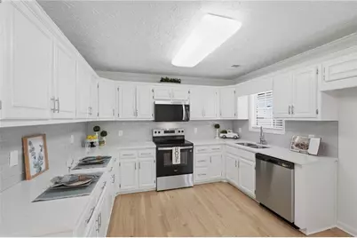 420 Stoneview Drive, Hoschton, GA 30548 - Photo 14