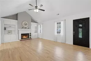 420 Stoneview Dr, Hoschton, GA 30548 - Photo 10