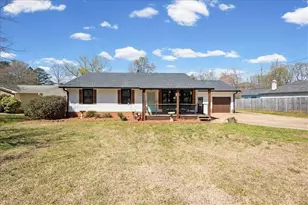 16 Windsor Way, Newnan, GA 30263 - Photo 1