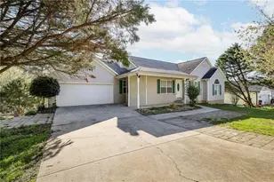 3001 River Birch Ln, Gainesville, GA 30507 - Photo 2