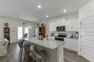 161 Canyon Ferry Wy, Hoschton, GA 30548 - Photo 8