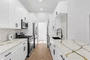 1571 Mary George Ave NW, Atlanta, GA 30318 - Photo 14