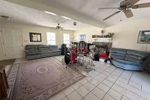 3550 Drum Roll Ln, Snellville, GA 30039 - Photo 4