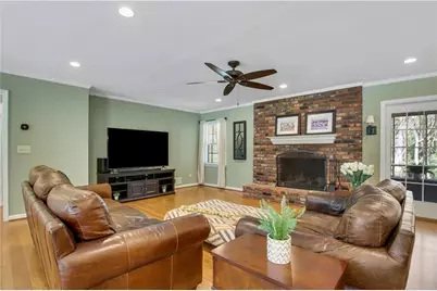 2778 Cosmos Drive NE, Atlanta, GA 30345 - Photo 8