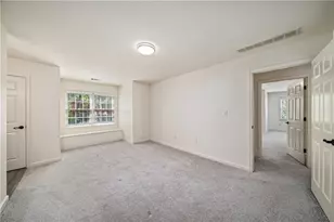 13405 Providence Lake Dr, Alpharetta, GA 30004 - Photo 32