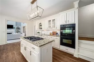 13405 Providence Lake Dr, Alpharetta, GA 30004 - Photo 16