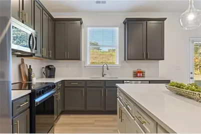 7232 Millbrae Walk, Flowery Branch, GA 30542 - Photo 12