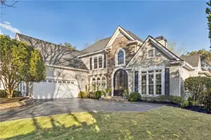 9275 Stoney Ridge Ln, Alpharetta, GA 30022 - Photo 2