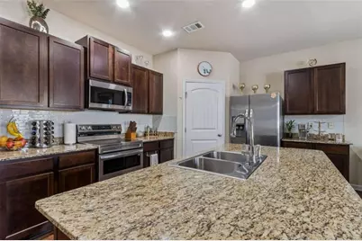 3255 Heatherwood Drive, Gainesville, GA 30507 - Photo 10