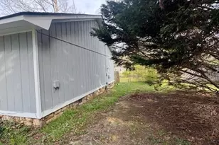 405 Bob Wood Dr, Loganville, GA 30052 - Photo 10