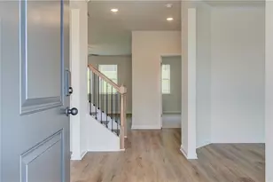 1846 Kingsmere Run Dr, Loganville, GA 30052 - Photo 4