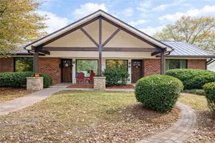 220 Sandy Springs Pl, Atlanta, GA 30328 - Photo 1