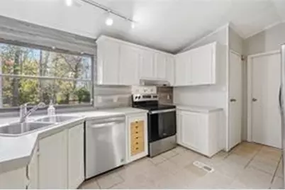 4273 Clark Circle SE, Acworth, GA 30102 - Photo 8