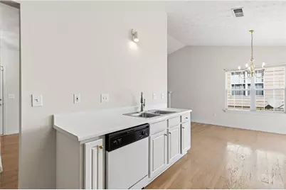 2524 Camrey Court, Lawrenceville, GA 30044 - Photo 14