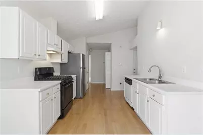 2524 Camrey Court, Lawrenceville, GA 30044 - Photo 12