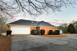 1431 Brandy Shoals Dr SE, Conyers, GA 30013 - Photo 6