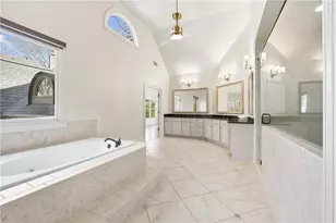 2551 Raintree Dr NE, Atlanta, GA 30345 - Photo 40
