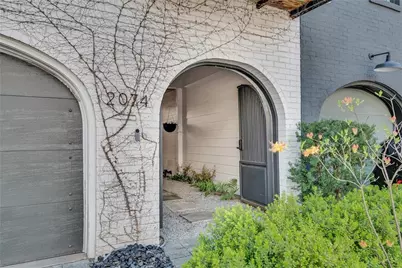 2074 Telfair Circle NE, Atlanta, GA 30324 - Photo 2