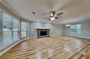 5652 Longbow Dr, Stone Mountain, GA 30087 - Photo 4