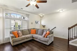 7395 Glisten Ave, Atlanta, GA 30328 - Photo 4