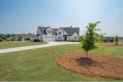 208 Township Drive, Senoia, GA 30276 - Photo 2