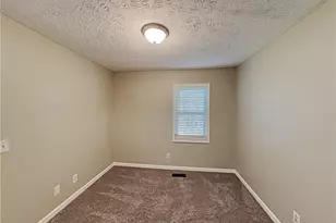 411 River Point Dr, Woodstock, GA 30188 - Photo 6