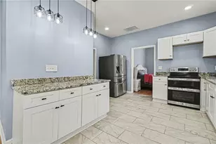 1382 Elizabeth Ln, Atlanta, GA 30344 - Photo 10