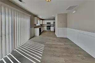 324 Hiawassee Dr, Woodstock, GA 30188 - Photo 2